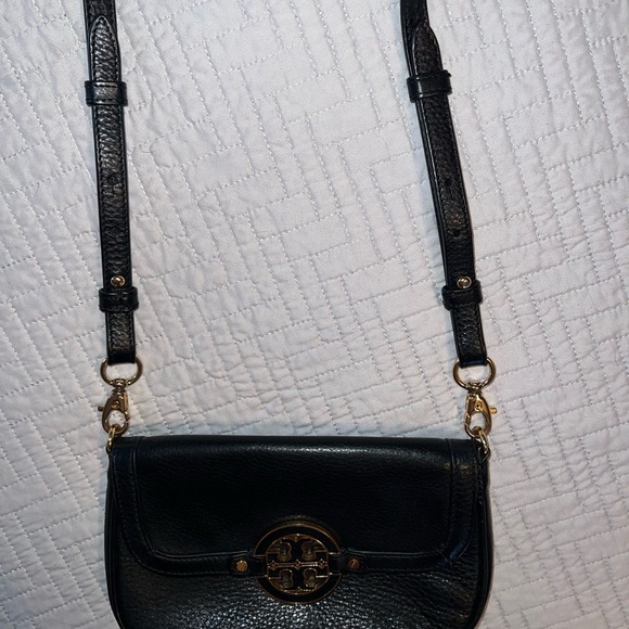 ❤️ Price Drop Tory Burch Amanda Black Leather Gold Tone Hardware Crossbody Bag - Picture 6 of 16